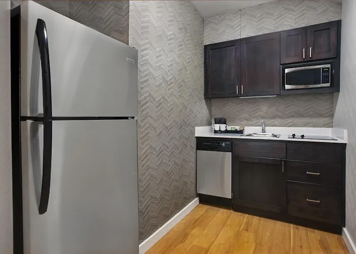 Homewood By Hilton Chicago-lincolnshire Hotel